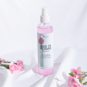 AGUA DE ROSAS
